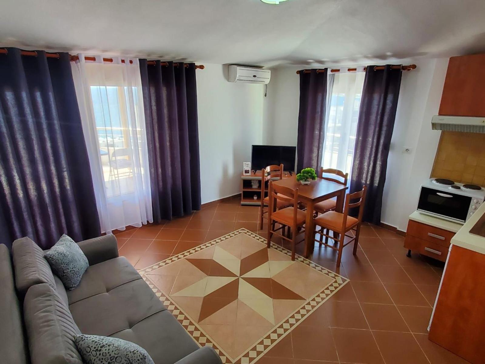 Summer Gate Apartment Sarandë Exteriér fotografie